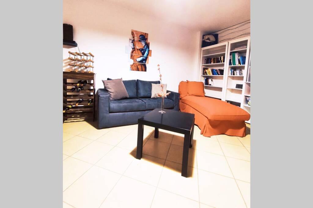 Large House 3 Floors City 'N Sea Vitinia Buitenkant foto
